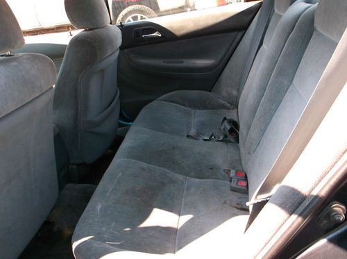 1994 Honda Accord, NO RESERVE, image 2