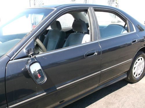 1994 Honda Accord, NO RESERVE, image 9