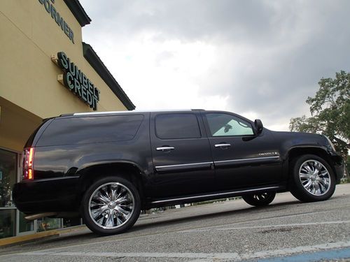 2007 GMC Yukon XL 1500 Denali Sport - Navigation, DVD, Bluetooth, 3rd row, CLEAN, US $18,995.00, image 7