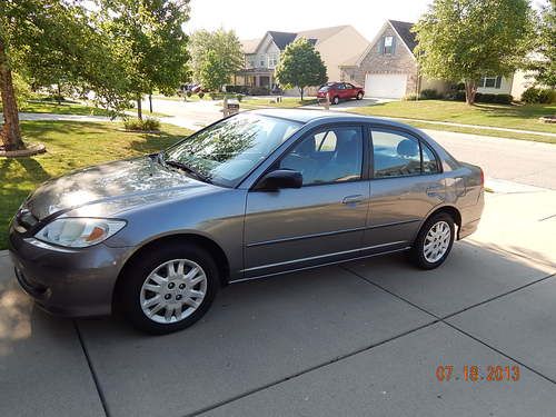 2004 honda civic lx sedan 4-door 1.7l - great condition