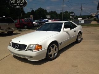 1994 Mercedes-Benz SL500  Convertible 2-Door 5.0L 69k miles 3 seat belts NR, image 3