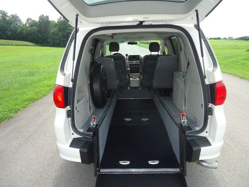 2009 VOLKSWAGEN ROUTAN WHEELCHAIR/HANDICAP RAMP VAN REAR ENTY CONVERSION, US $14,900.00, image 3