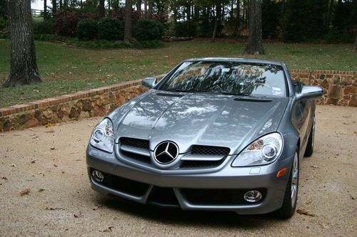 2010 Mercedes Benz SLK350, image 3