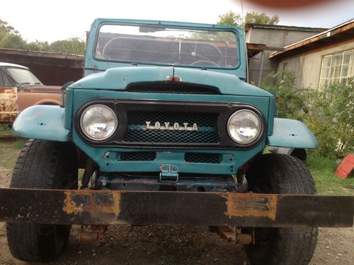 1970 toyota land cruiser base 3.9l