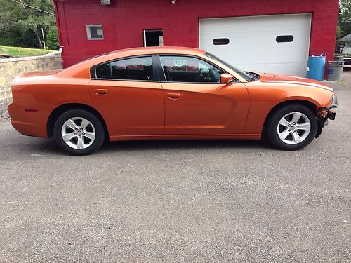 2011 dodge charger se sedan 4-door 3.6l