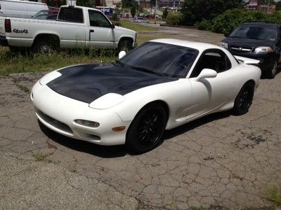 Single turbo white fd carbom hood new tires street port ugraded fuel system