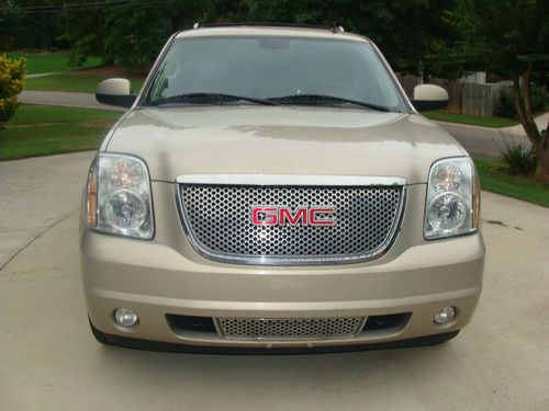 2007 gmc yukon denali awd 3rd row sunroof clean ride