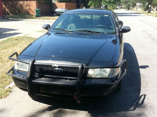 2006 crown victoria / vic police interceptor p71 - runs excellent /no reserve