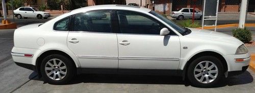 2001 volkswagen passat gls sedan 4-door 1.8l