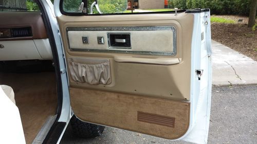 1974 Chevrolet K5 Blazer 4x4, New Engine, Suspension, Paint, 33 inch Tires, image 9