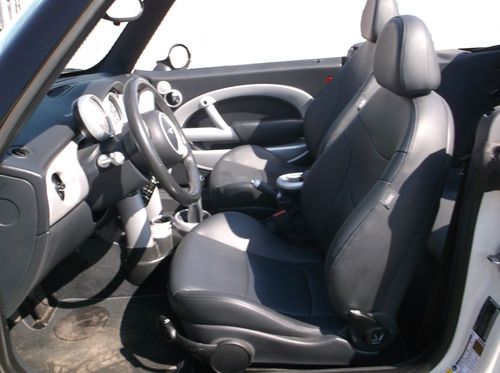 2006 Mini Cooper, NO RESERVE, image 4