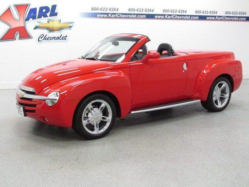 2004 chevrolet ssr convertible 2-door 5.3l