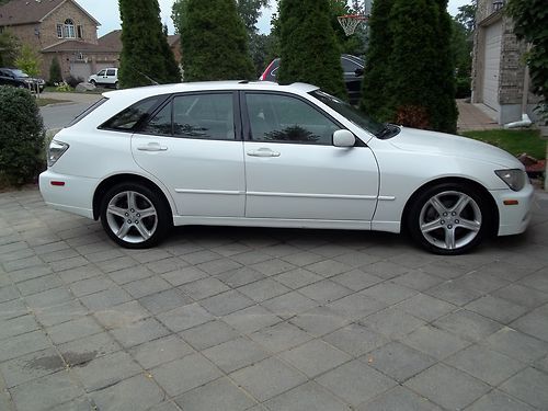 2002 lexus is300 sportcross wagon 4-door 3.0l     "extremely rare"