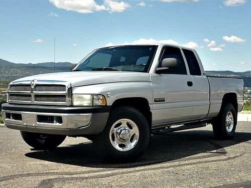 Powerhouse hauler! '02 dodge ram slt laramie 2500 5.9l cummins diesel new tires