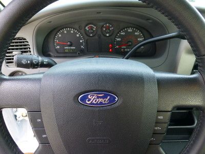 XLT Truck 4.0L CD 4 Speakers AM/FM radio AM/FM Stereo w/MP3/SAT Capable CD, image 25