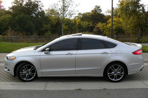 2013 fusion titanium 2.0 ecoboost/like new only 350miles/sunroof/htd/navi/blids