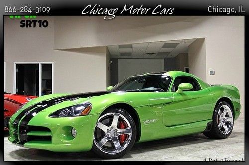 2010 dodge viper srt10 coupe snakeskin green black stripes navigation 600 hp wow