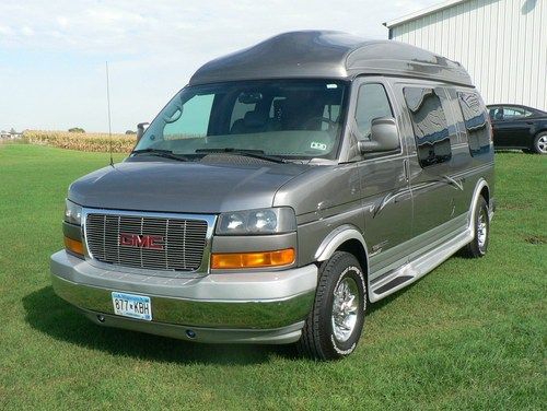 2006 gmc savana 2500 ext wheelchair handicap accessible 7 passenger van