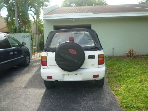 2002 Kia Sportage Base Convertible 2-Door 2.0L, image 4
