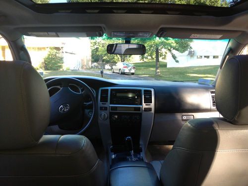2004 Toyota 4Runner SR5 Sport Utility 4-Door 4.7L, image 8