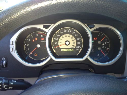 2004 Toyota 4Runner SR5 Sport Utility 4-Door 4.7L, image 10