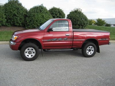 1998 toyota tacoma regular cab 4x4 with 32k miles!!!!