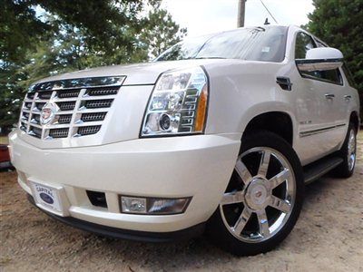 Awd 4dr luxury cadillac escalade awd luxury low miles suv automatic gasoline eng