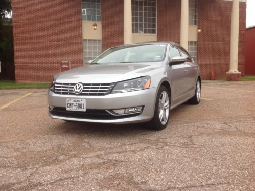 Volkswagen passat 4dr sdn 2.0l dsg tdi sel navigation  w/sunroof no reserve