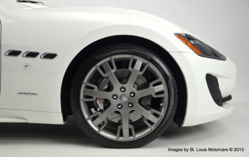2013 Maserati Granturismo Sport Coupe Bianco Eldorado over Nero 106 Miles!, image 22