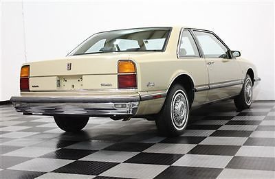 1987 oldsmobile delta 88 royale *****42,800 miles*****