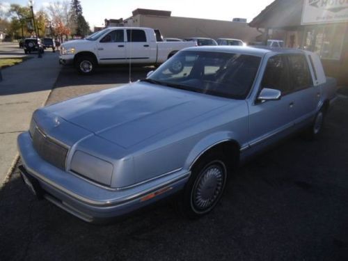 No reserve auction 1993 chrysler 5th ave
