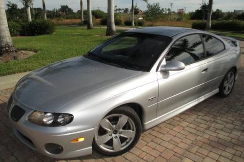 2004 pontiac gto base coupe 2-door 5.7l