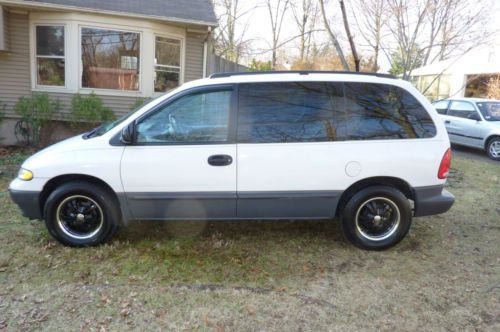 1997 plymouth voyager 3.0l v-6 with 34,500 miles!