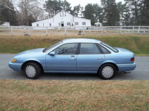 1995 ford taurus 4dr one owner low miles no reserve