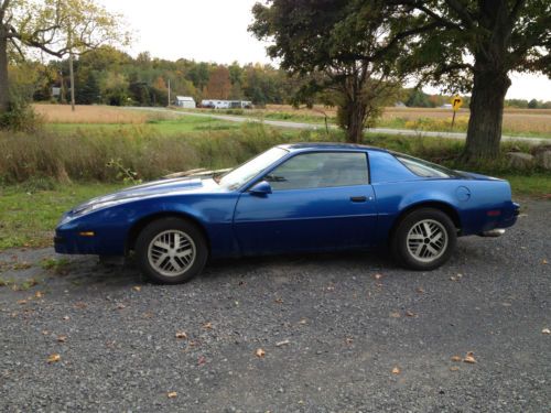 1987 pontiac firebird, original l98 eng, 350cu.in.,5.7 li. new rebuilt tran 2011
