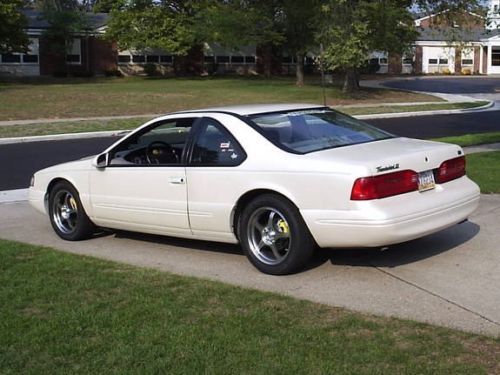 Ivory color 1996 ford thunderbird lx