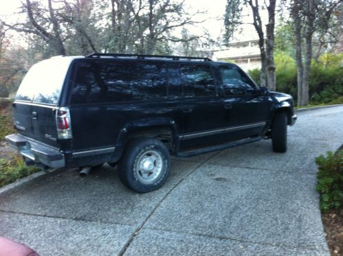 1995 gmc suburban 4x4 $ wheel drive slt 454