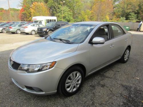 2010 kia forte ex sedan 4-door 2.0l