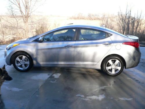 2012 hyundai elantra gls sedan 4-door 1.8l