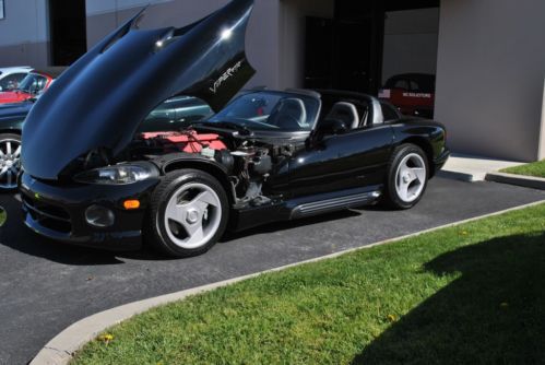 Black 1994 dodge viper base convertible 2-door 8.0l
