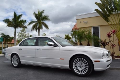 Xj8 vandan plas florida one owner 66k white onyx / ivory navigation xenon sunrf