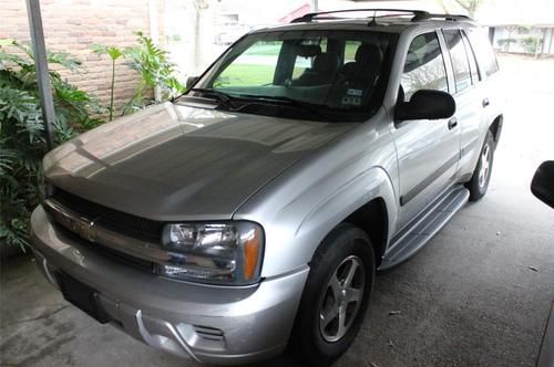 2005 chevrolet trailblazer, loaded, excellent condition, no rust, no leaks