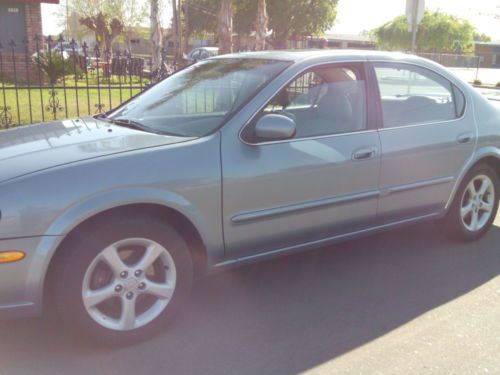 2000 nissan maxima se sedan 4-door 3.0l