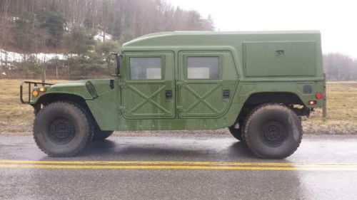 1980 hmmwv m998 humvee military vehicle hummer h1