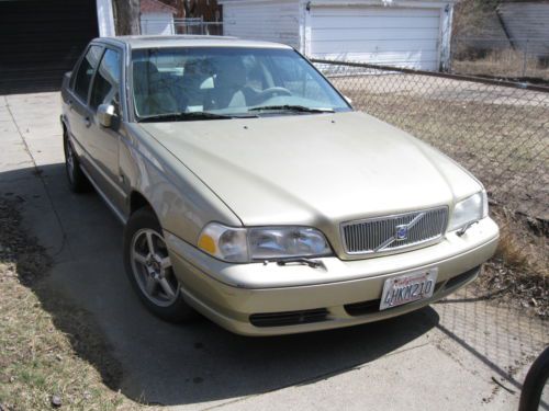 1999 volvo s70 awd sedan 4-door 2.4l