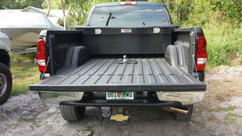 2004 Chevrolet Silverado 2500 HD LT Extended Cab Pickup 4-Door 6.0L, image 4