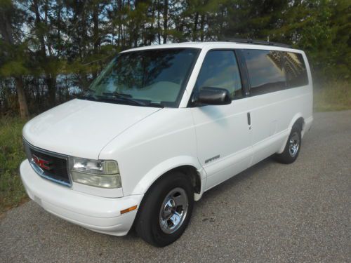 Gmc safari van  very nice clean low mile