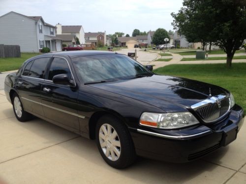 &#039;03 lincoln town car executive l series