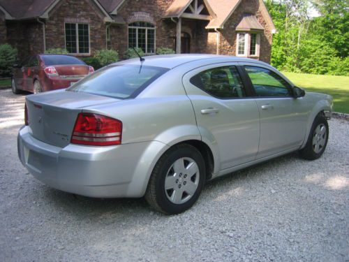 2010 Dodge Avenger with 60k miles hit in front and needs rebuilt with all parts, image 5