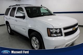 13 chevrolet tahoe lt, leather seats, sunroof, clean carfax, we finance!